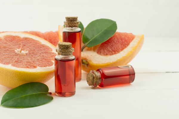 gội đầu từ thiên nhiên với tinh dầu bưởi