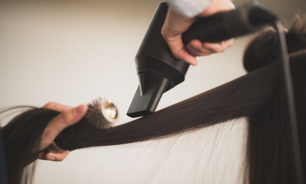 Cách sấy tóc phồng 2 mái