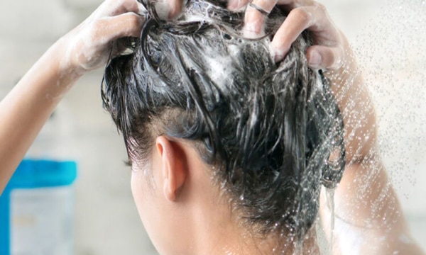 Nên gội đầu vào lúc nào